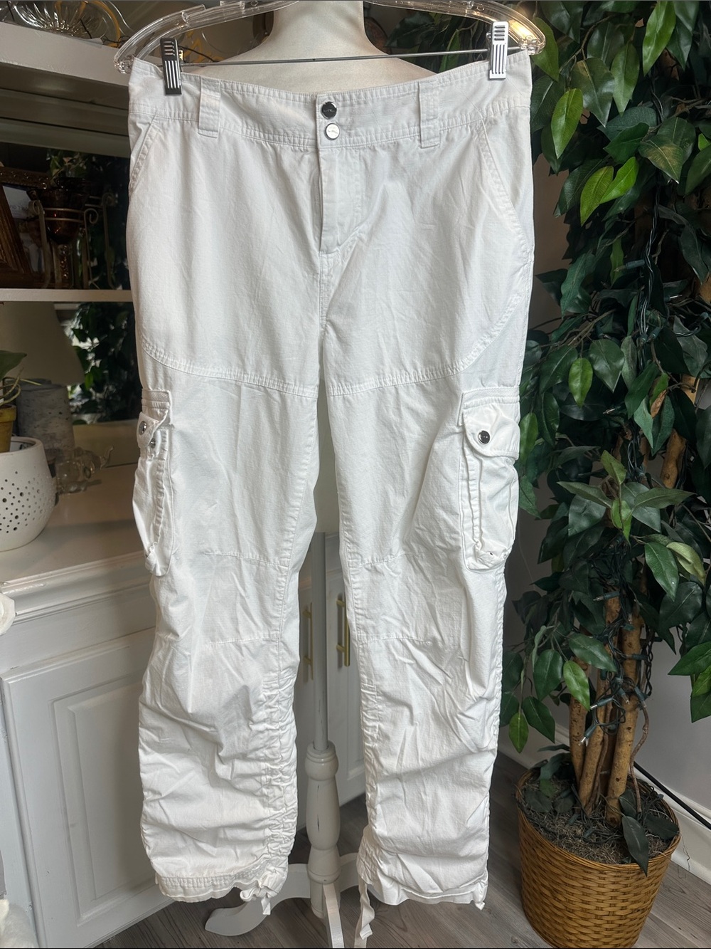 EUC Ralph Lauren White Cotton Cargo Track Pants, 6